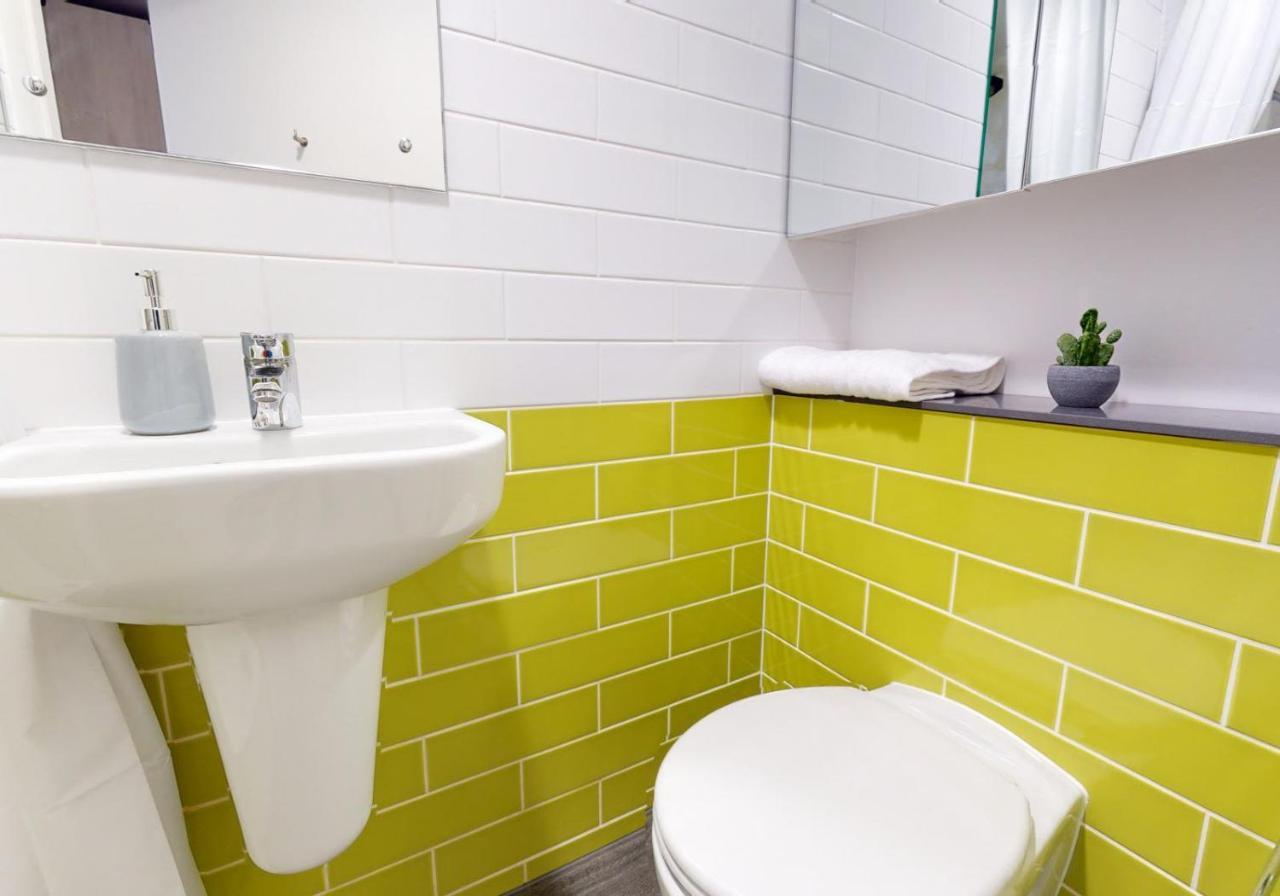 Stunning Aldgate Studio - Free Wifi And Gym! - Iq Aldgate Лондон Экстерьер фото